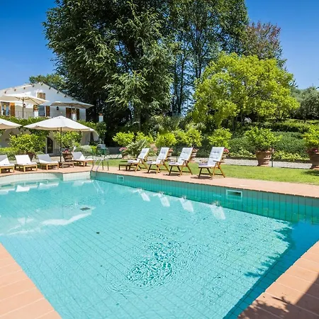 Villa Dei Limoni *